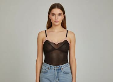 koszulka na ramiaczkach z koronka: Top damski, rozmiar S — 1