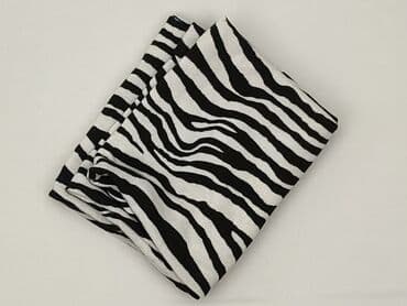 h: Scarf, Female, condition - Very good — 1