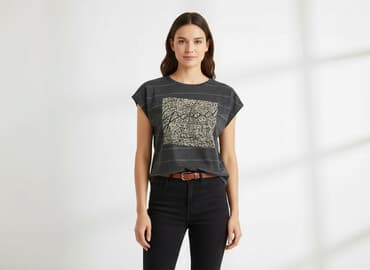 luźne t shirty: T-shirt damski, rozmiar M — 1