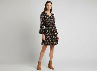 sukienki kopertowa elegancka: H&M, Women`s dress, size S — 1