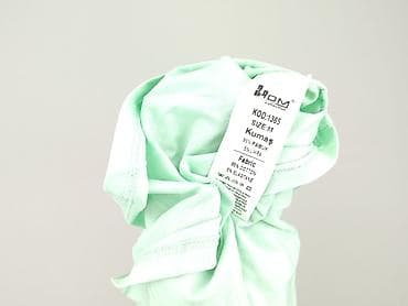 biale trampki mustang: T-shirt damski, rozmiar M — 5