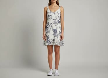 illuminate sukienka w kwiaty: Sukienka damska, rozmiar S — 5