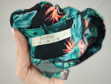 bershka шорти: Bershka, Spodnie materiałowe damskie, rozmiar M — 5