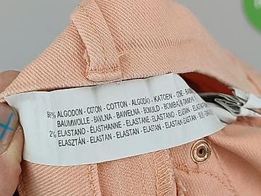pull and bear obuwie: Bershka, Shorts for women, size S — 5