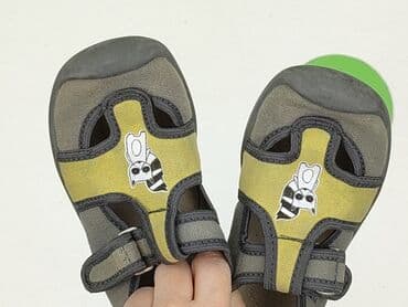 sandały i klapki: Sandałki 24, Używany — 6