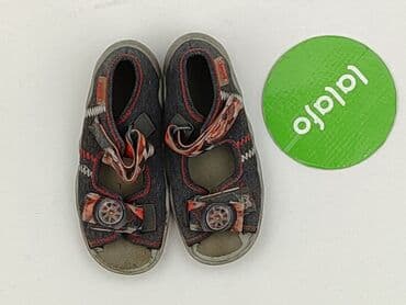 buty zimowe dla dzieci ccc: Kapcie 24, Używany — 2
