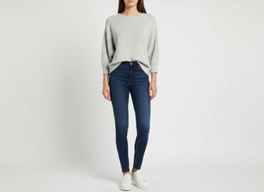 sweter w chmurki reserved: Basic, Sweter damski, rozmiar M — 6