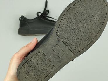 Жінкам: Кросівки жіночі, 37 на lalafo.pl — 4 Жінкам: Кросівки жіночі, 37 — 4