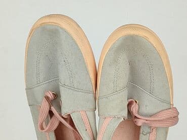 czarna sukienka i białe trampki: Trampki damskie, rozmiar 39 — 8