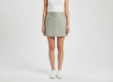 zielone spódnice skórzane: Women`s skirt, size L — 1