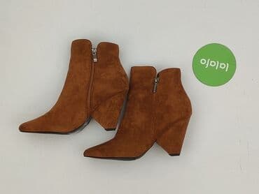 kozaki na grubej podeszwie ccc: Vices, Botki damskie, 39 — 2