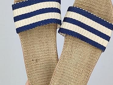 sandalki ck: Klapki damskie, rozmiar 40 — 5
