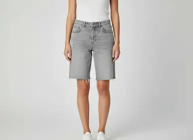 Amisu, Shorts for women, size S