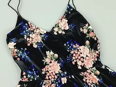 Класичний костюм жіночий, розмір M