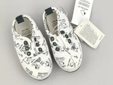 Tramps Reserved, 22, New