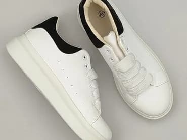 Кросівки жіночі, розмір 39