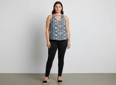 bluzka z asymetrycznym dekoltem: Жіноча блуза, розмір XL на lalafo.pl — 1 bluzka z asymetrycznym dekoltem: Жіноча блуза, розмір XL — 1