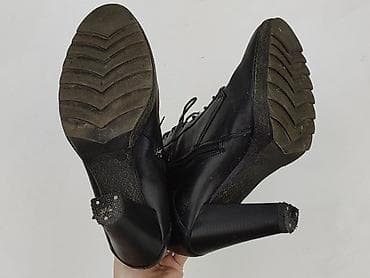 crocs 39: Ботильйони та черевики жіночі, розмір 40 на lalafo.pl — 4 crocs 39: Ботильйони та черевики жіночі, розмір 40 — 4