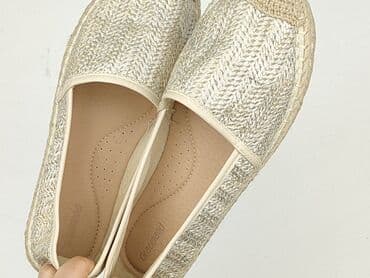 buty emu z ccc: Лофери та туфлі жіночі, 39 на lalafo.pl — 6 buty emu z ccc: Лофери та туфлі жіночі, 39 — 6