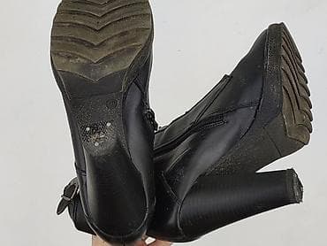 crocs 39: Ботильйони та черевики жіночі, розмір 40 на lalafo.pl — 5 crocs 39: Ботильйони та черевики жіночі, розмір 40 — 5