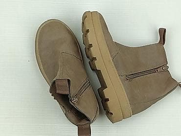 pull and bear sandaly: Чоботи H&M, 27, Б/в на lalafo.pl — 1 pull and bear sandaly: Чоботи H&M, 27, Б/в — 1