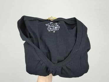 44 t shirts: Футболка жіноча, розмір M на lalafo.pl — 5 44 t shirts: Футболка жіноча, розмір M — 5