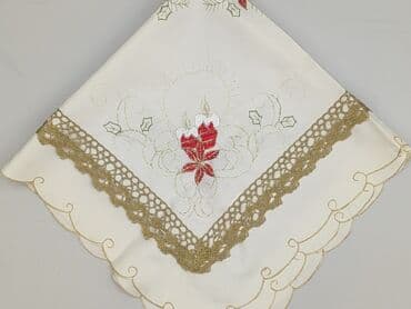 Obrus 79 x 79, kolor - Biały, stan - Bardzo dobry w lalafo.pl Obrus 79 x 79, kolor - Biały, stan - Bardzo dobry