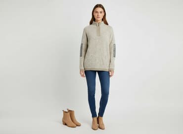 Queen, Women`s sweater, size One size at lalafo.pl Queen, Women`s sweater, size One size