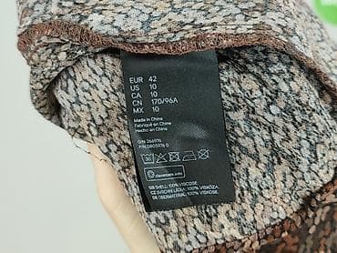 basic bluzki: H&M Basic, Жіноча блуза, розмір XL на lalafo.pl — 4 basic bluzki: H&M Basic, Жіноча блуза, розмір XL — 4