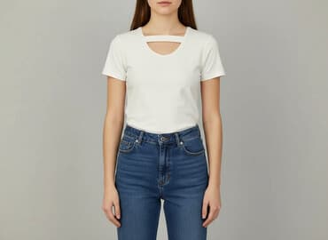 Women`s T-shirt, size S at lalafo.pl Women`s T-shirt, size S