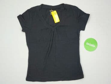 44 t shirts: Футболка жіноча, розмір M на lalafo.pl — 2 44 t shirts: Футболка жіноча, розмір M — 2