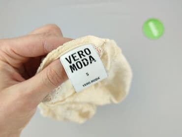 czerwona bluzki z bufkami: Vero Moda, Women's blouse, S at lalafo.pl — 4 czerwona bluzki z bufkami: Vero Moda, Women's blouse, S — 4