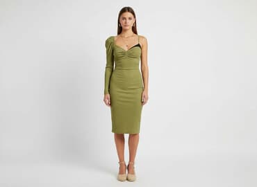 Сукня жіноча, розмір S на lalafo.pl Сукня жіноча, розмір S