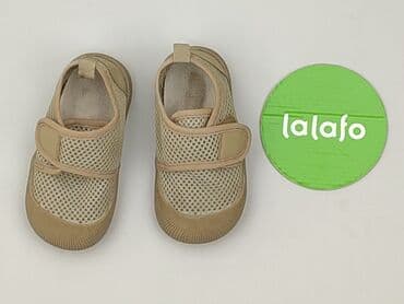 sukienka na wesele dla niemowlaka: Взуття для немовлят, 18, стан - Дуже гарний на lalafo.pl — 2 sukienka na wesele dla niemowlaka: Взуття для немовлят, 18, стан - Дуже гарний — 2