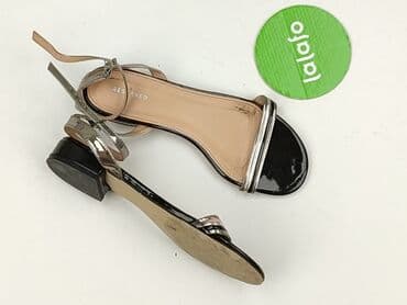 sandały crocs 31 32: Sandals Reserved, 37, Used at lalafo.pl — 3 sandały crocs 31 32: Sandals Reserved, 37, Used — 3